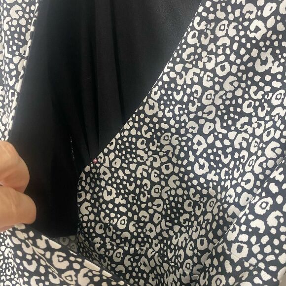 Black and White Wrap Dress - Picture 6 of 6